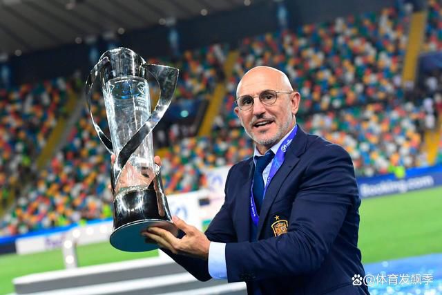 饭山香织